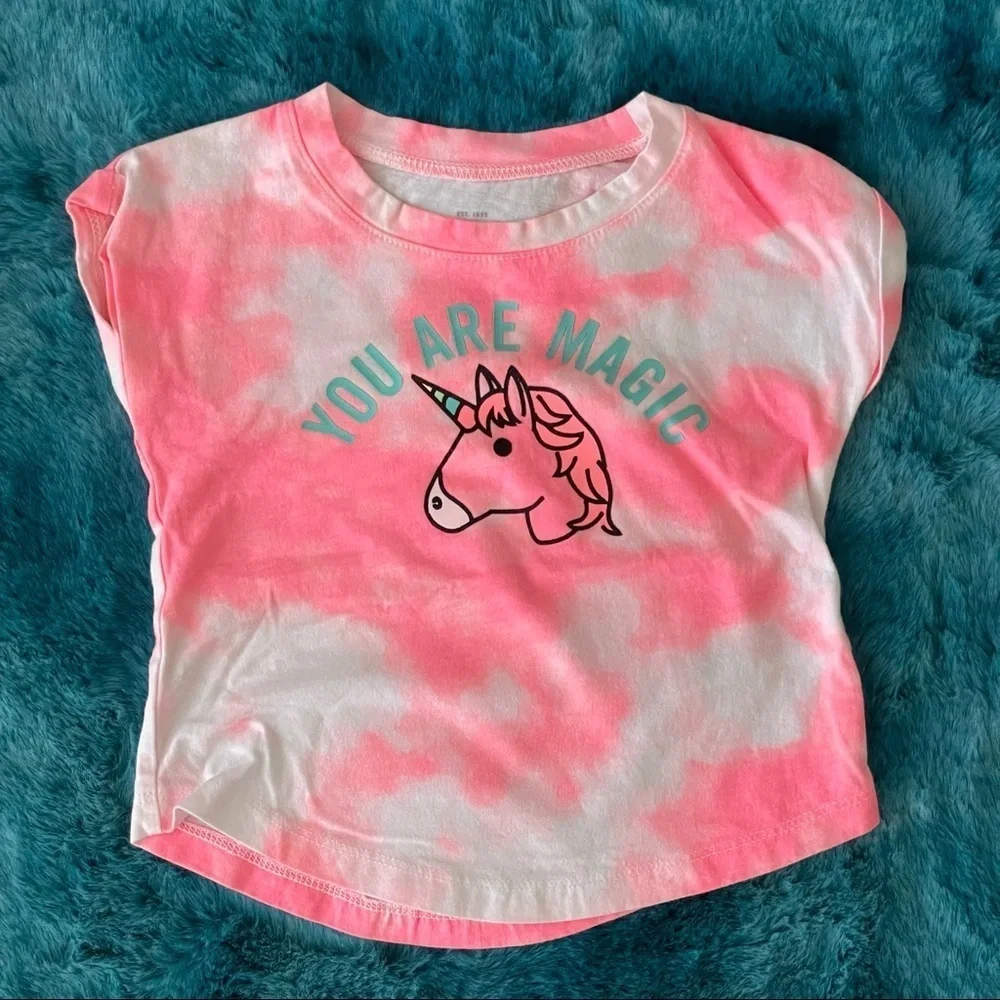 OshKosh B’gosh Toddler Girl Graphic T-Shirt Size 12-18 Months